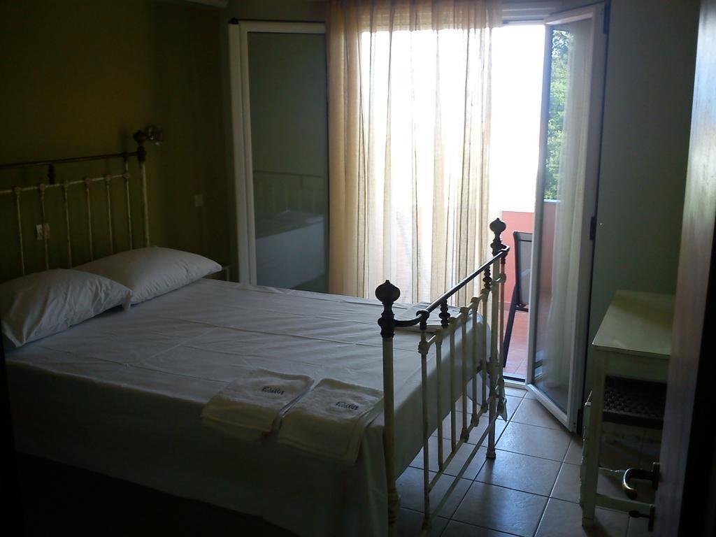 Elaia Resorts Perama  Room photo
